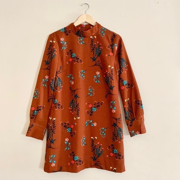Wayf Dresses & Skirts - WAYF Floral Longsleeves Dress